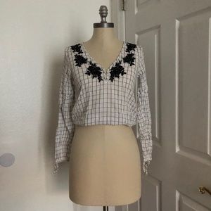 Abercrombie XS White&Black Floral Long-Sleeve Top